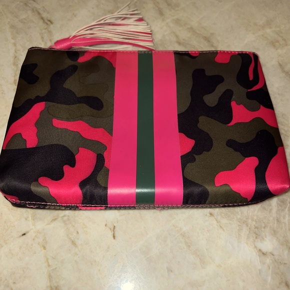 Ah!dorned camo tassel pouches - Picture 2 of 13